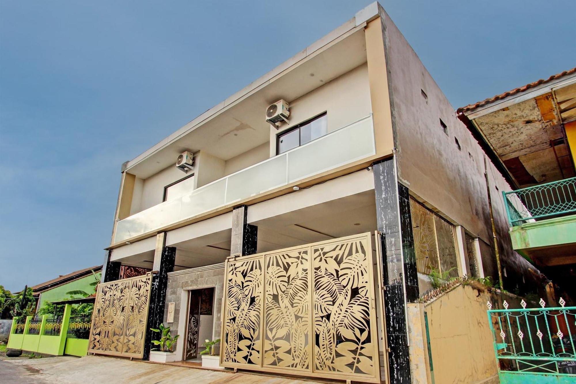 Hotel O Purwokerto Near Taman Andhang Pangrenan Formerly Harvest Inn מראה חיצוני תמונה